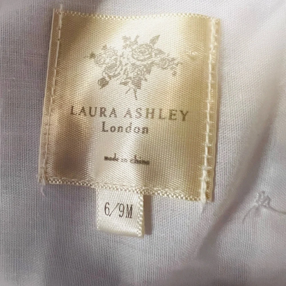 LAURA ASHLEY LONDON BABY GIRL  SLEEVELESS FLORAL DRESS SIZE 6-9 MONTHS